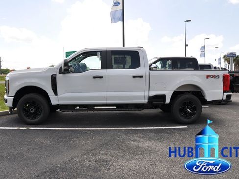 New 2026 Ford F250 XL AWD/4WD image 2