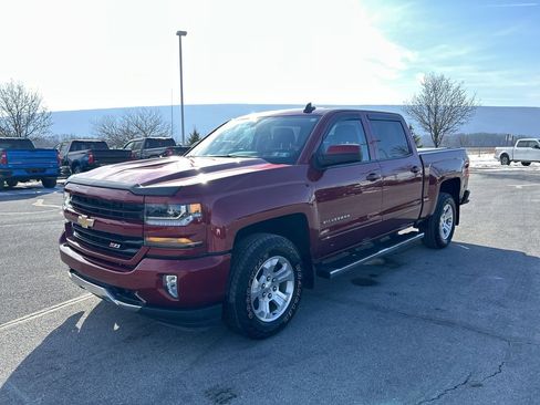 Used 2018 Chevrolet Silverado 1500 LT w/ All Star Edition image 3