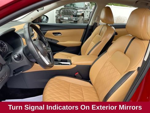 Used 2024 Nissan Sentra SV w/ SV Premium Package image 22