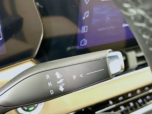 New 2026 Chevrolet Equinox ACTIV image 17