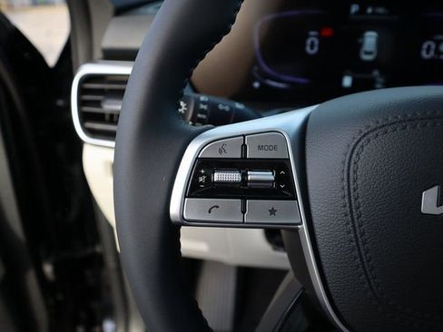 New 2025 Kia Telluride S image 33