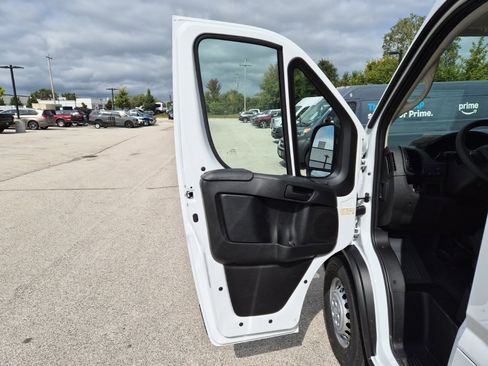 New 2026 RAM ProMaster 2500 w/ Convenience Group image 14
