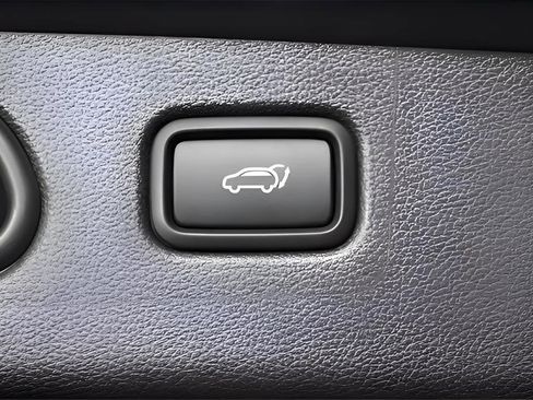 Used 2021 Hyundai Tucson Ultimate w/ Cargo Package FWD image 6