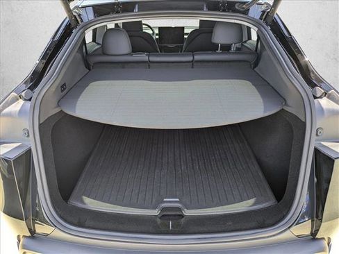 Used 2026 Tesla Model Y 2WD image 6