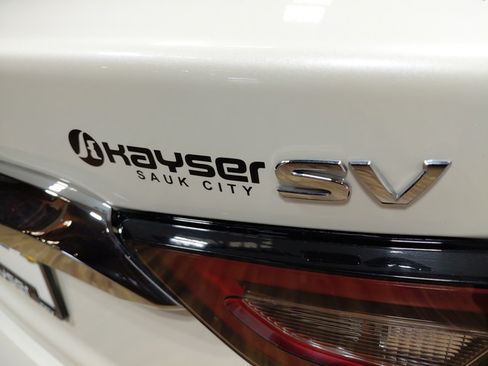 Used 2023 Nissan Maxima SV w/ Floor Mat Group FWD image 13