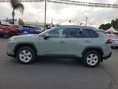 Used 2019 Toyota RAV4 XLE image 6