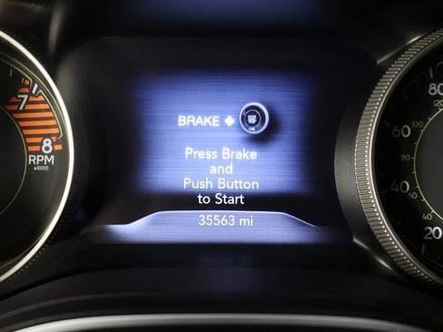 Used 2022 Jeep Cherokee Limited image 34