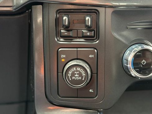 Used 2022 Ford F150 XLT w/ Equipment Group 302A High AWD/4WD image 17
