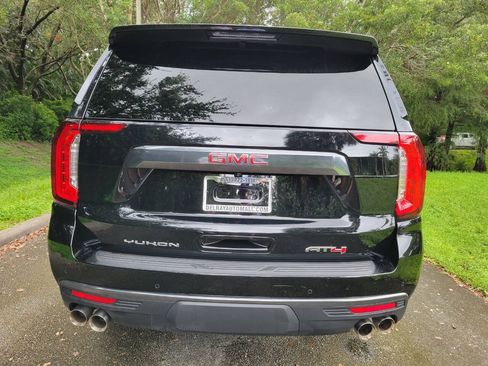 Used 2023 GMC Yukon XL AT4 AWD/4WD image 6