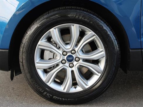 Used 2022 Ford Edge Titanium w/ Equipment Group 301A image 31