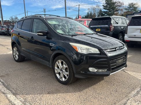 Used 2015 Ford Escape Titanium image 2