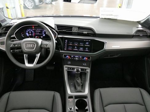 New 2025 Audi Q3 2.0T Premium image 22