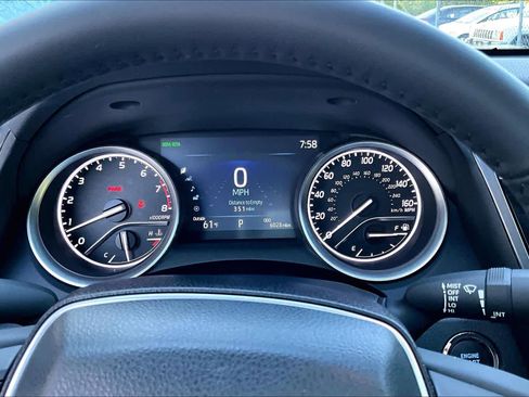 Used 2024 Toyota Camry XLE image 25