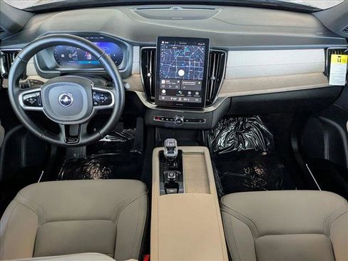 Certified 2026 Volvo XC90 B6 Plus w/ Protection Package AWD/4WD image 15