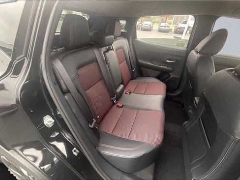 New 2025 Nissan Kicks SR image 9