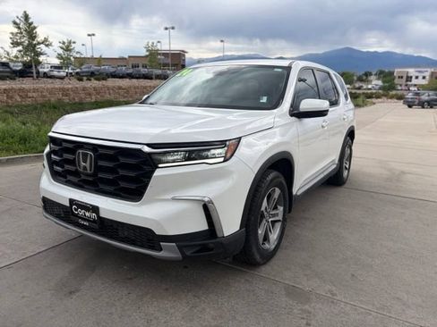 Used 2024 Honda Pilot EX-L image 4