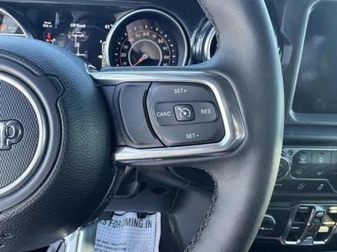 Used 2023 Jeep Wrangler Unlimited Sahara image 16