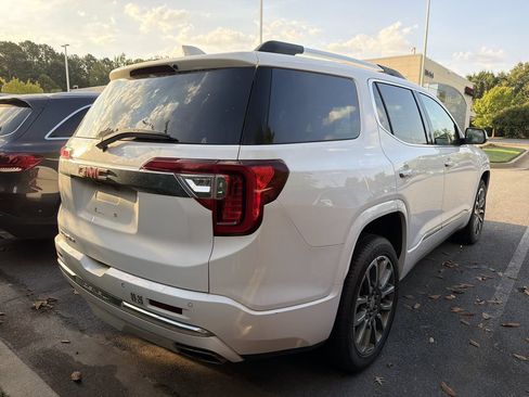 Used 2023 GMC Acadia Denali FWD image 4
