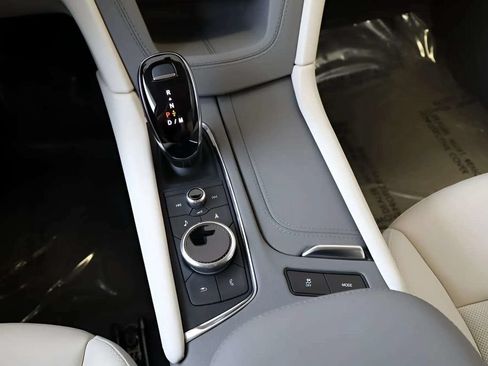 Used 2025 Cadillac XT5 Premium Luxury w/ Technology Package FWD image 22