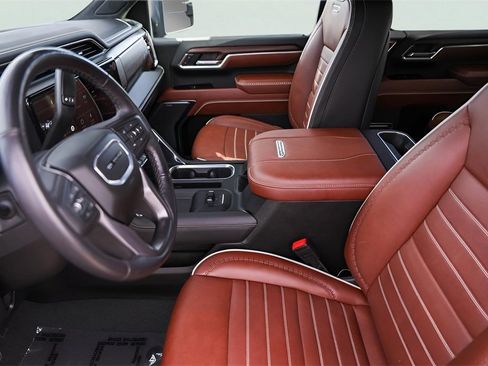 Used 2024 GMC Sierra 2500 Denali Ultimate image 12