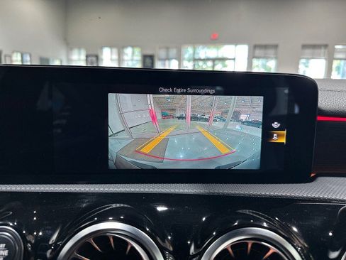 Used 2021 Mercedes-Benz CLA 250 4MATIC image 60