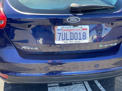 Used 2016 Ford Focus Electric Hatchback FWD image 45