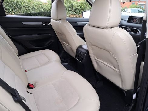 Used 2018 MAZDA CX-5 Touring FWD image 11