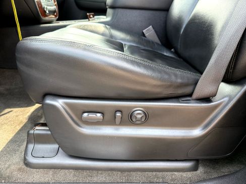 Used 2008 Chevrolet Suburban LTZ w/ LTZ Preferred Equipment Group image 10