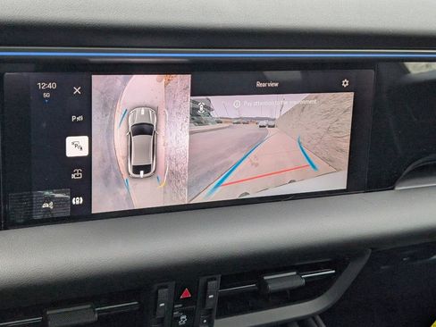 Used 2025 Porsche Macan 4 Electric image 13