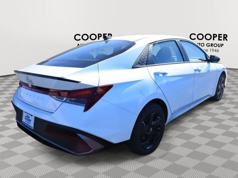 New 2026 Hyundai Elantra Sport image 7