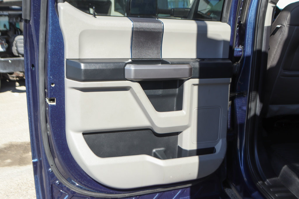 Used 2020 Ford F550 4x4 Crew Cab Super Duty w/ XLT Value Package image 43