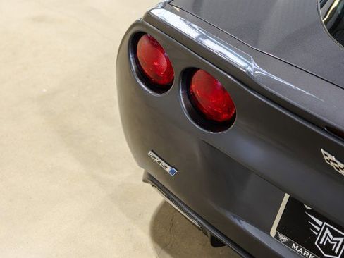 Used 2009 Chevrolet Corvette ZR1 w/ Preferred Equipment Group RWD image 19