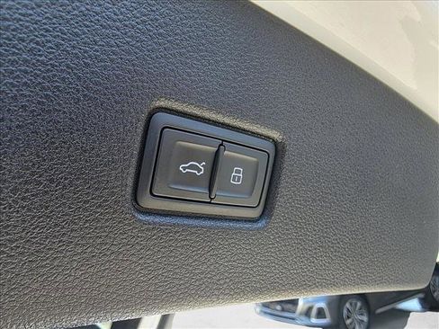 Certified 2023 Audi Q5 2.0T Premium Plus w/ Premium Plus Package AWD/4WD image 24