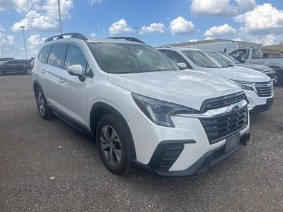 Used 2023 Subaru Ascent Premium w/ Convenience Package