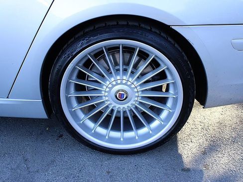 Used 2007 BMW 750i RWD image 8