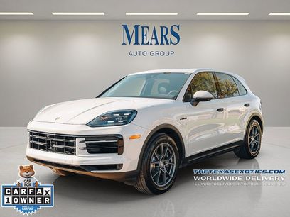 Used 2024 Porsche Cayenne w/ Premium Package