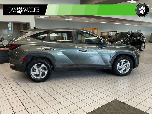 Used 2023 Hyundai Tucson SE FWD image 6