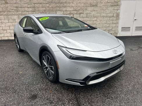 Certified 2023 Toyota Prius XLE image 1