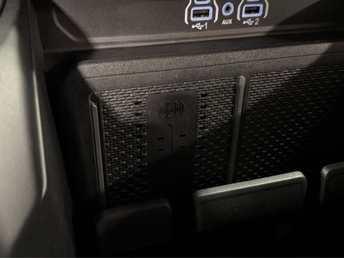 Used 2025 RAM 1500 Big Horn AWD/4WD image 35