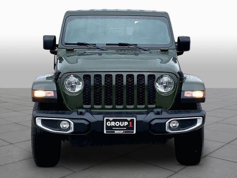 Used 2021 Jeep Gladiator Sport AWD/4WD image 4