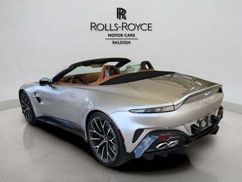 Used 2026 Aston Martin V8 Vantage Convertible RWD image 8