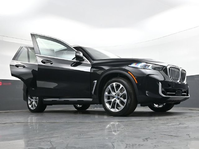 New 2026 BMW X5 xDrive50e w/ Executive Package AWD/4WD image 43