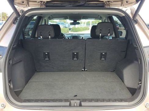 Used 2019 Chevrolet Equinox LT image 6