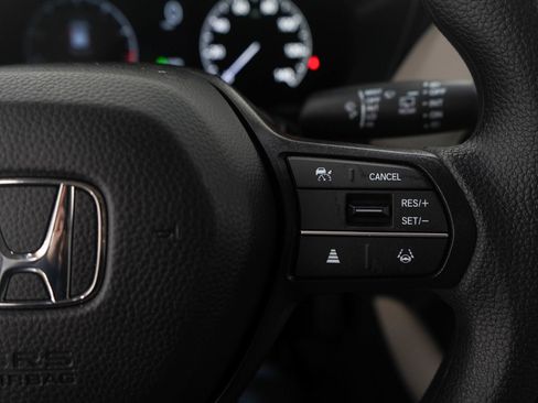 Used 2025 Honda HR-V LX image 24