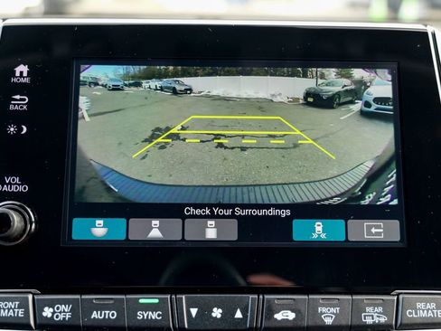 Used 2023 Honda Odyssey Touring image 60