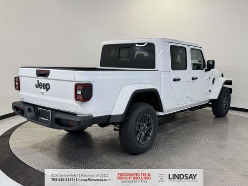 New 2026 Jeep Gladiator Sport image 9