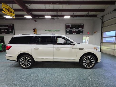 Used 2021 Lincoln Navigator L Reserve w/ Luxury Package AWD/4WD image 5