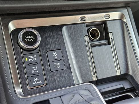 Used 2024 Lexus GX 550 AWD/4WD image 22
