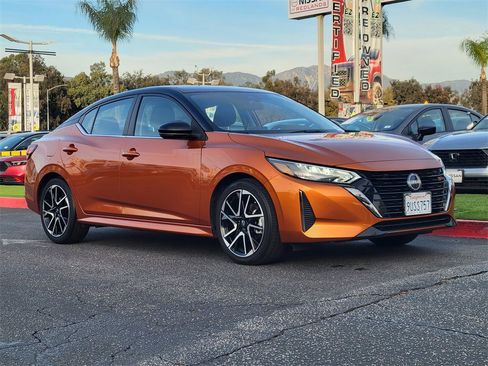 Used 2025 Nissan Sentra SR image 35