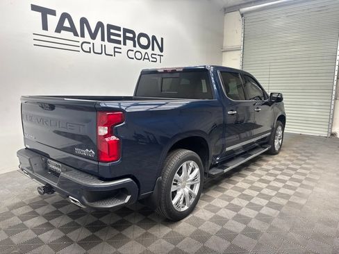 Used 2023 Chevrolet Silverado 1500 High Country w/ High Country Premium Package AWD/4WD image 7